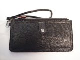 画像: ストラップ付き長財布　ブラック　131
